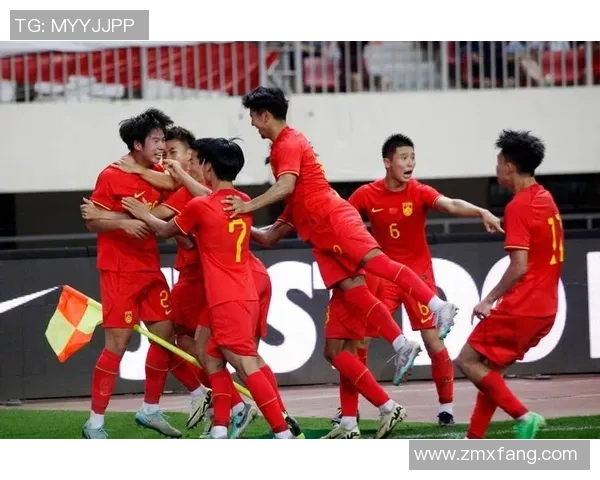 U22国足vs乌兹别克：栾毅先发拜合拉木候补待命